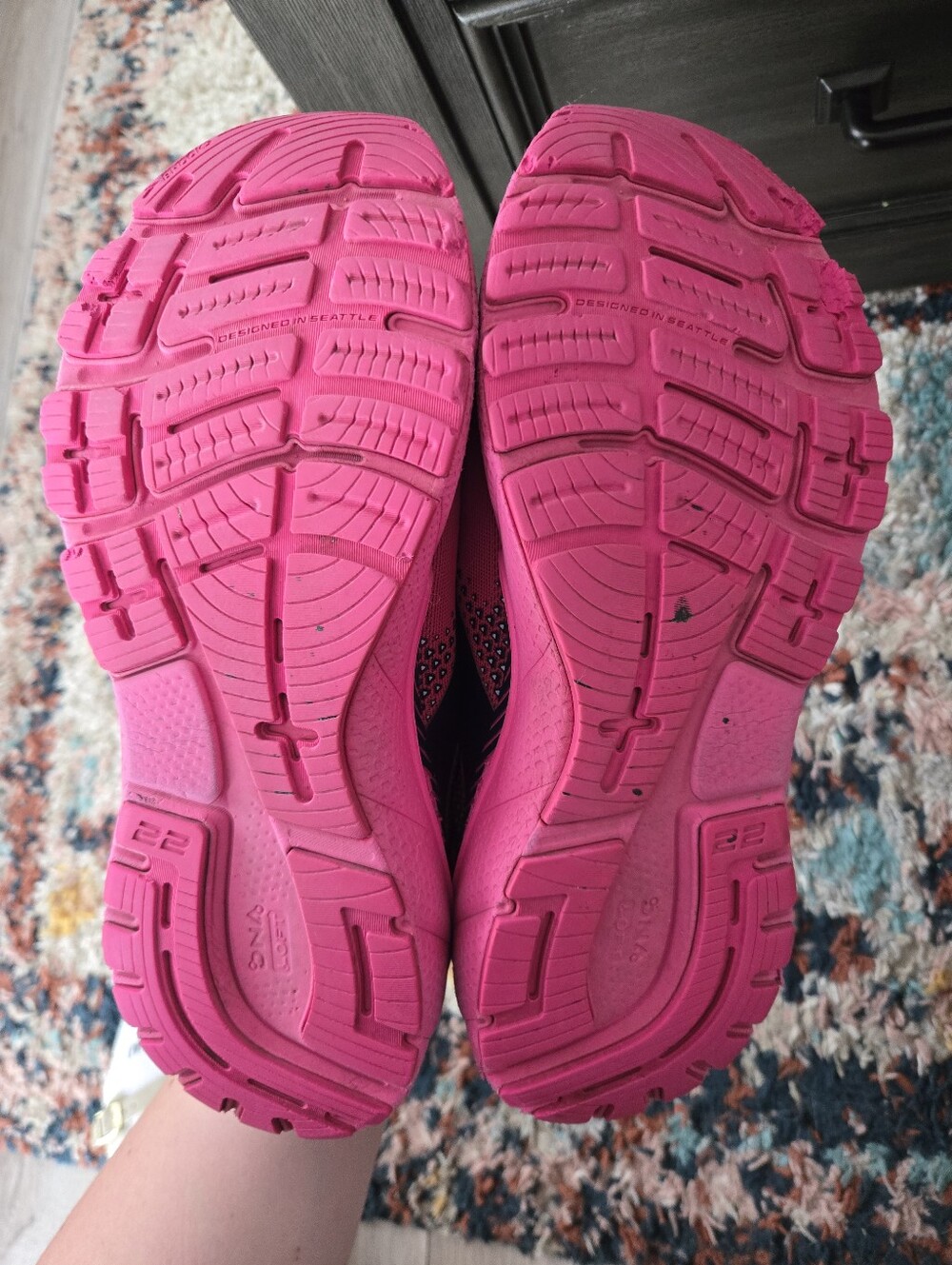Brooks Adrenaline GTS 22 Running Shoes - Picture 3 of 7